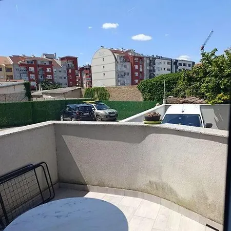 Apartment Apartmane Trg Save Vukosavljeva Novi Sad